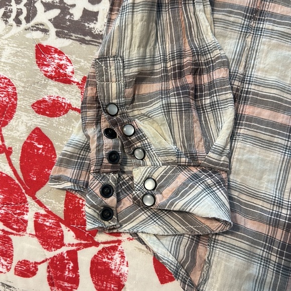 Button down shirt - Picture 2 of 3